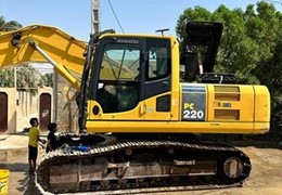 بیل مکانیکی کوماتسو 220