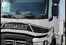 فروش خودروهای کِشنده سنگین وارداتی Volvo,Daf,Renault