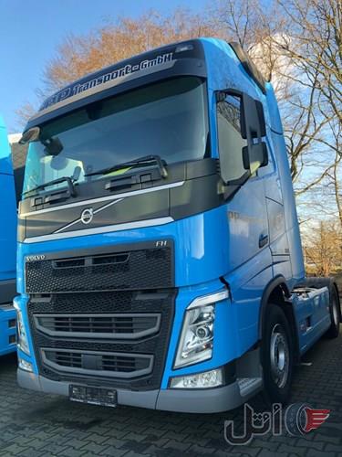 کامیون های کشنده وارداتی