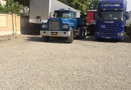 کشنده ماک با دماغ با تریلر کفی