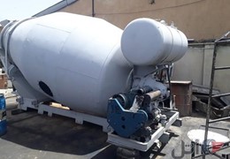 تراک میکسر ۸متری